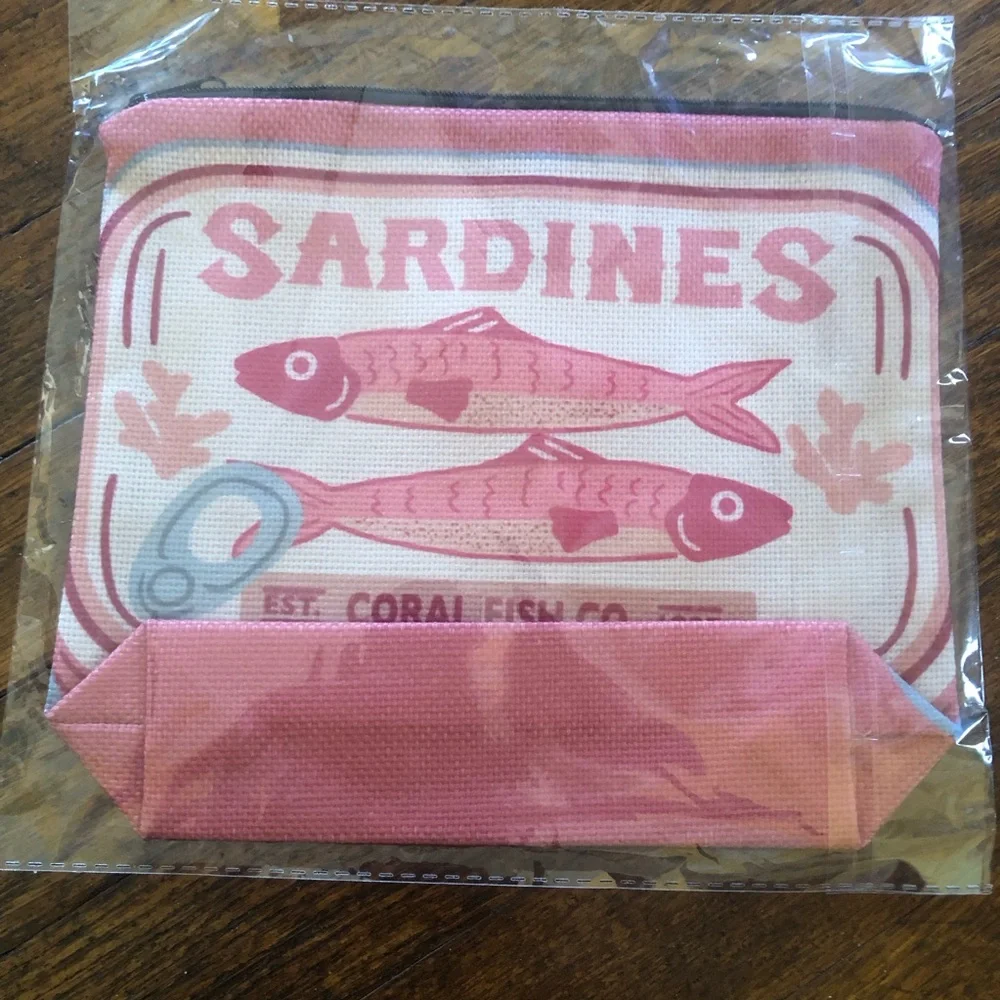 New Pink and Cream Sardines Make Up Carryall Canvas Zip Top Pouch OS - Picture 7 of 15